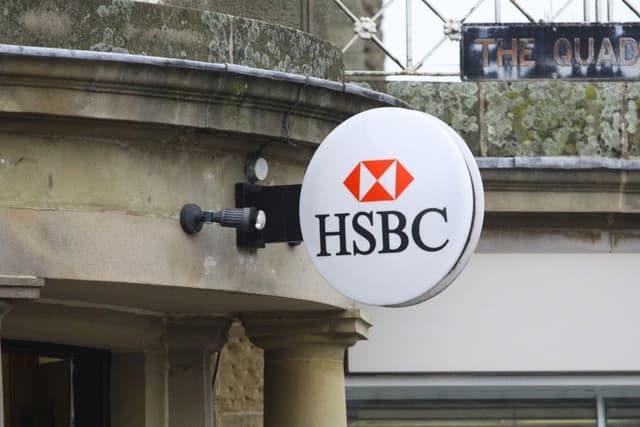 Simak Panduan Penutupan kartu kredit HSBC Cukup lewat HP