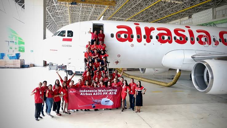 Simak Cara Pengajuan Ganti Nama Tiket Pesawat AirAsia 